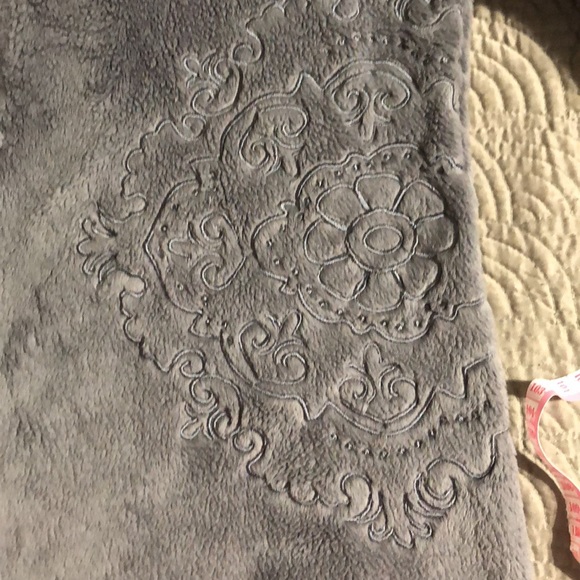 Ascend half zip pull over with embroidery on left side and top of the back - Picture 3 of 13